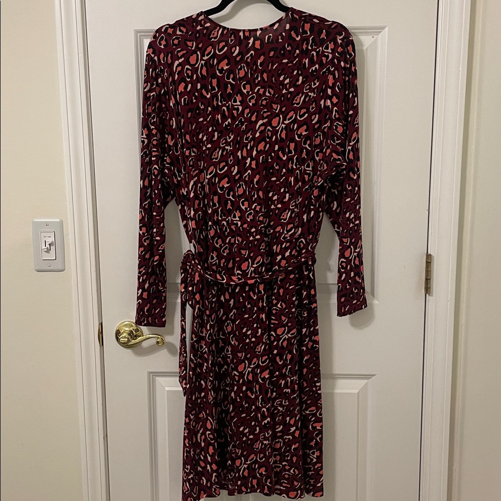 Leota Burgundy Animal Print Long Sleeve Wrap Dress 2X - Picture 7 of 7